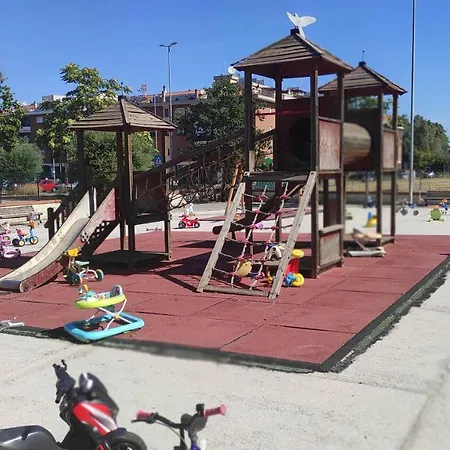 2 Metro A Free Parking *