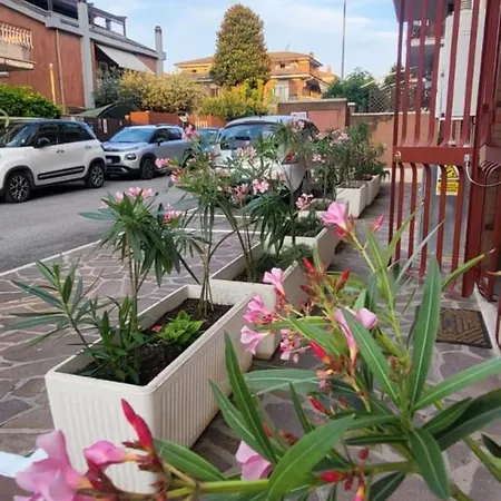 2 Metro A Free Parking *