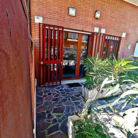 2 Apartment *